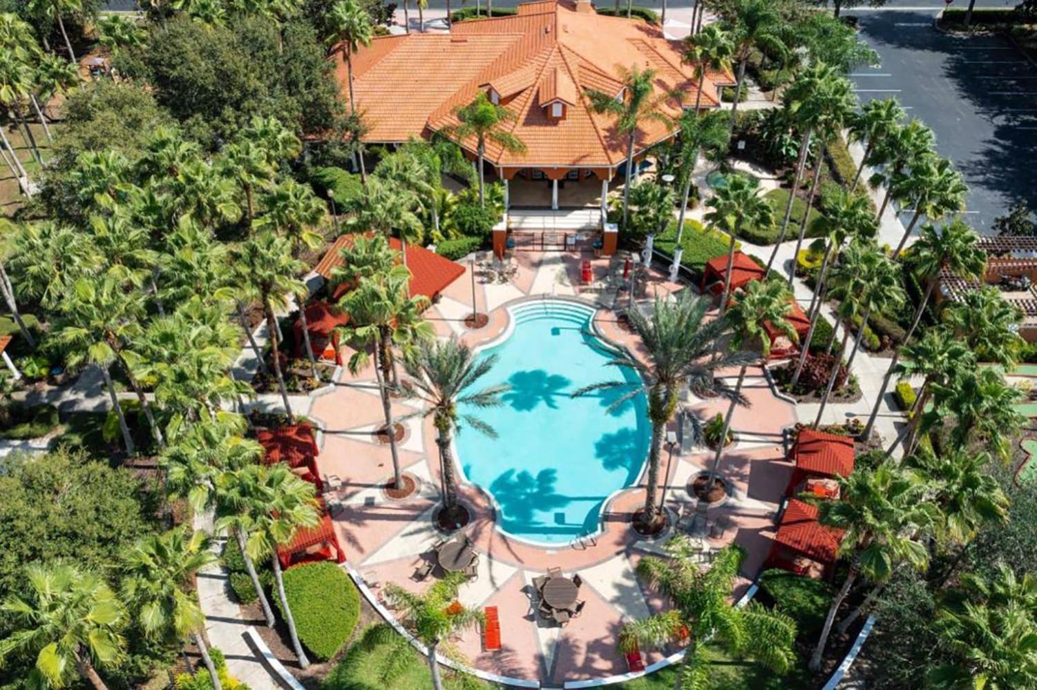 Large Spacious Home W Private Pool & Hot Tub Davenport Esterno foto