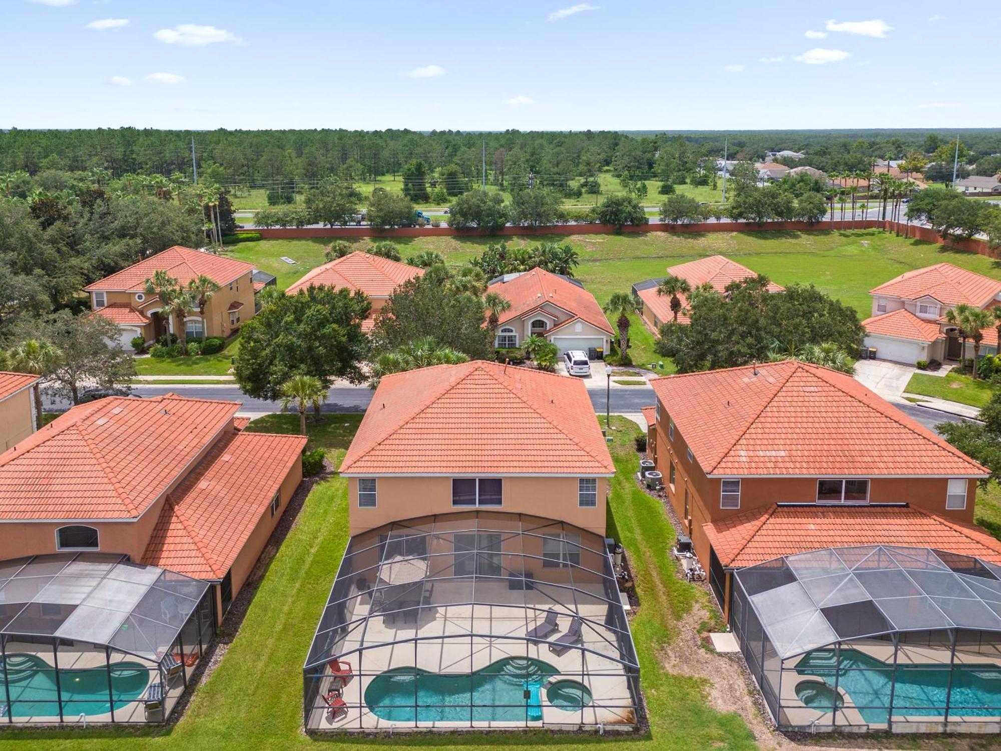 Large Spacious Home W Private Pool & Hot Tub Davenport Esterno foto