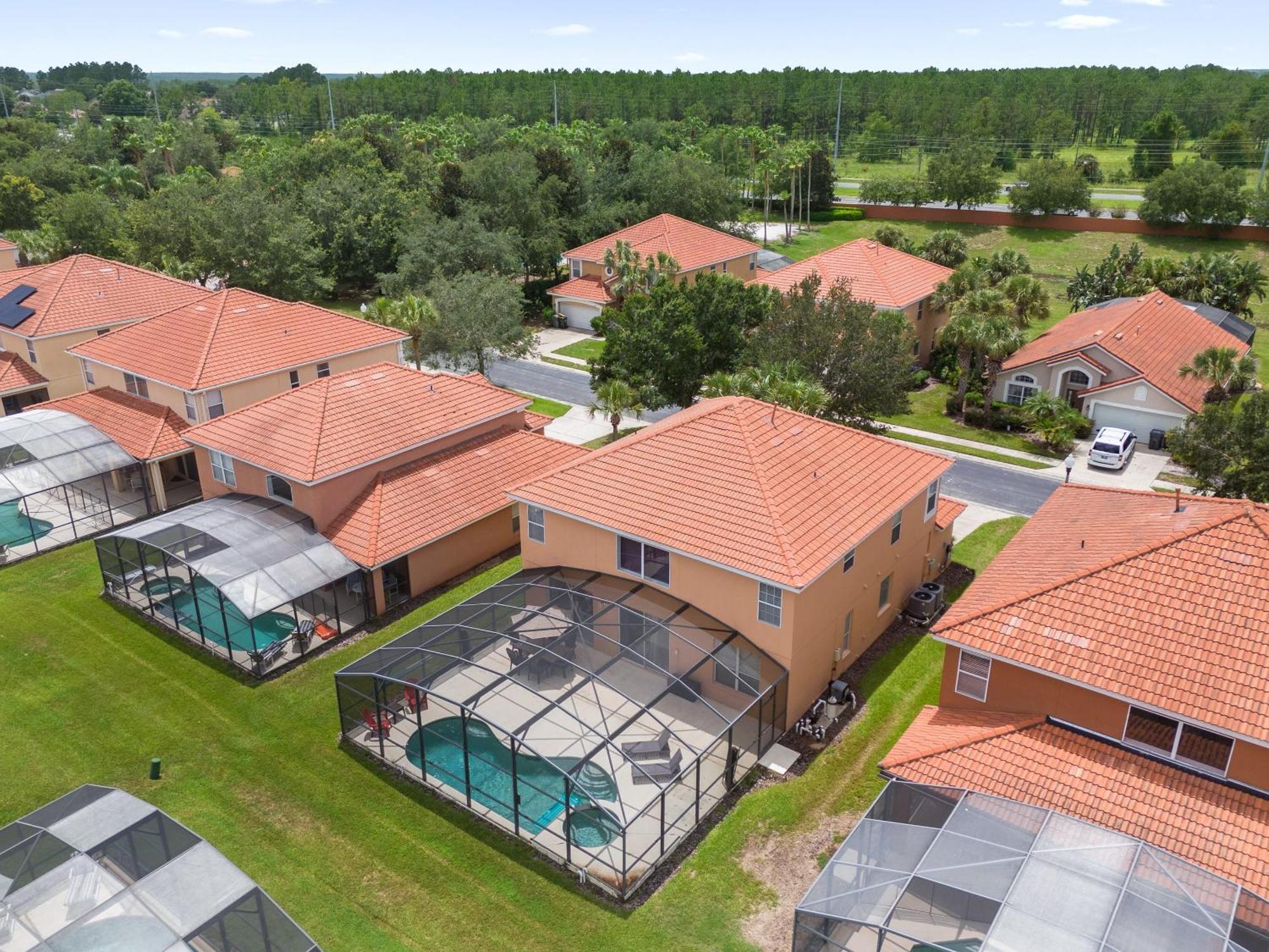 Large Spacious Home W Private Pool & Hot Tub Davenport Esterno foto